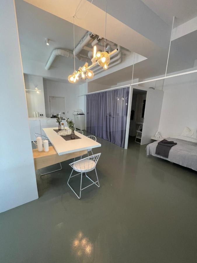 Main Station Design Loft Style Apartment Инсбрук Экстерьер фото